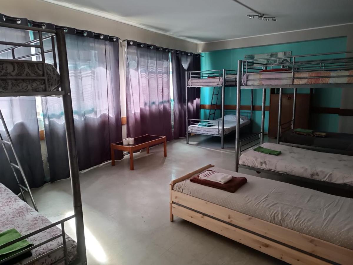City Drops Hostel Aliados Private Room Porto Exterior photo